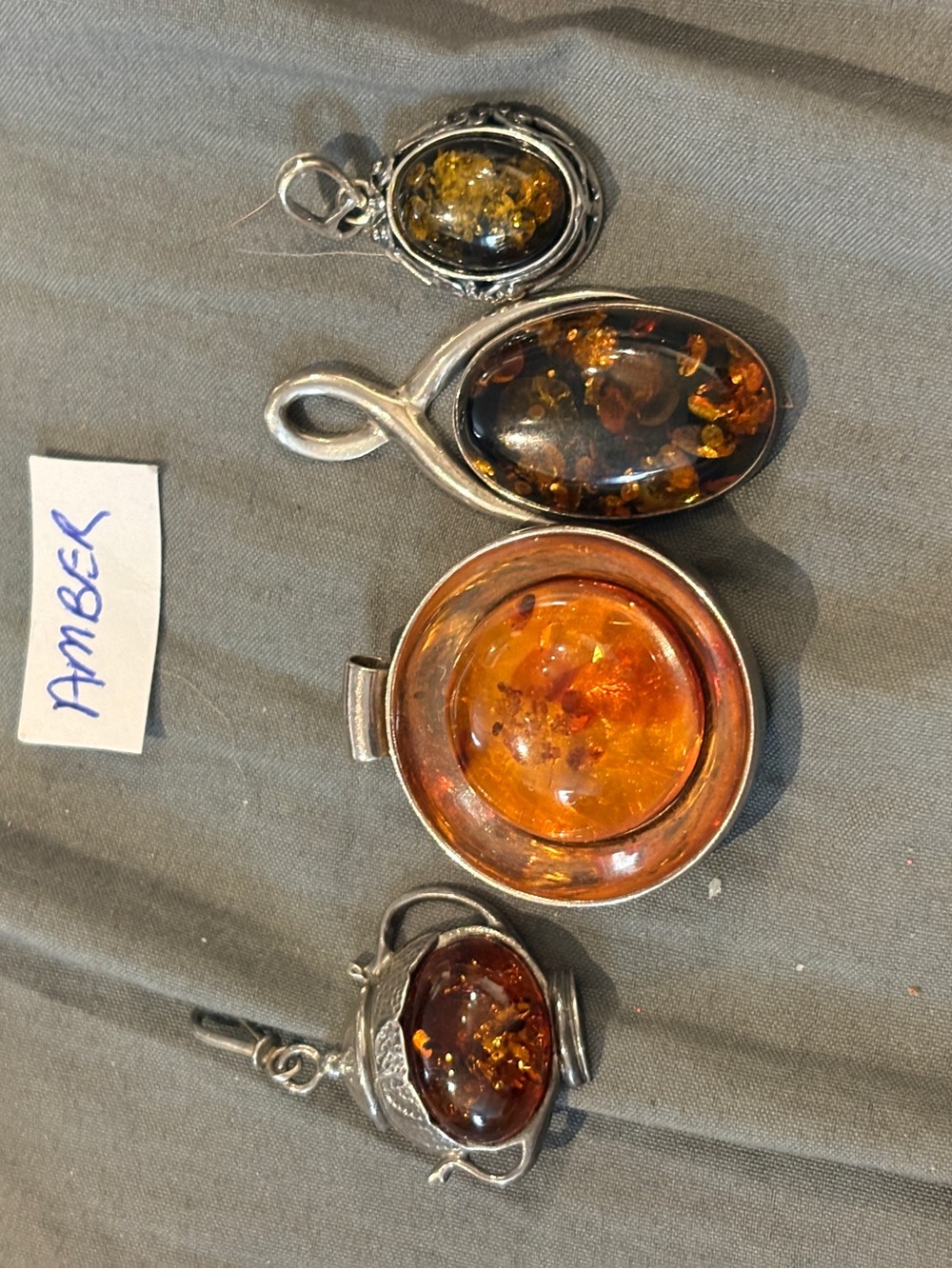 Women’s Amber Resin Pendant Necklace - Warm Honey Amber